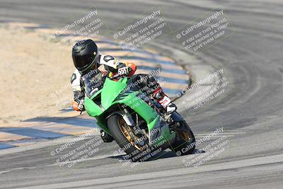 media/Dec-01-2025-Moto Forza (Mon) [[2daa91e15f]]/2-Intermediate Group/Session 2 (Turns 9 and 10)/